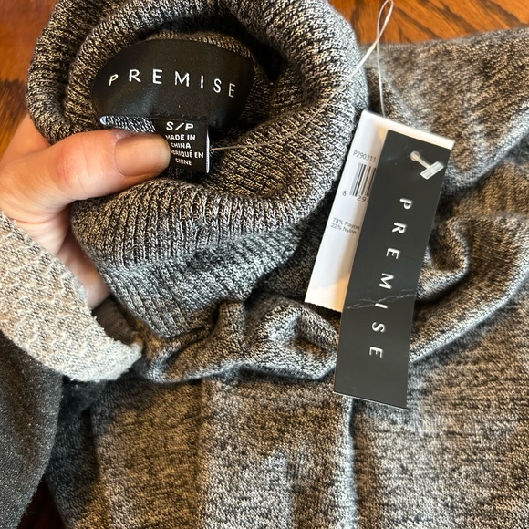 Premise grey turtleneck sweater. Ladies small. - Picture 2 of 2